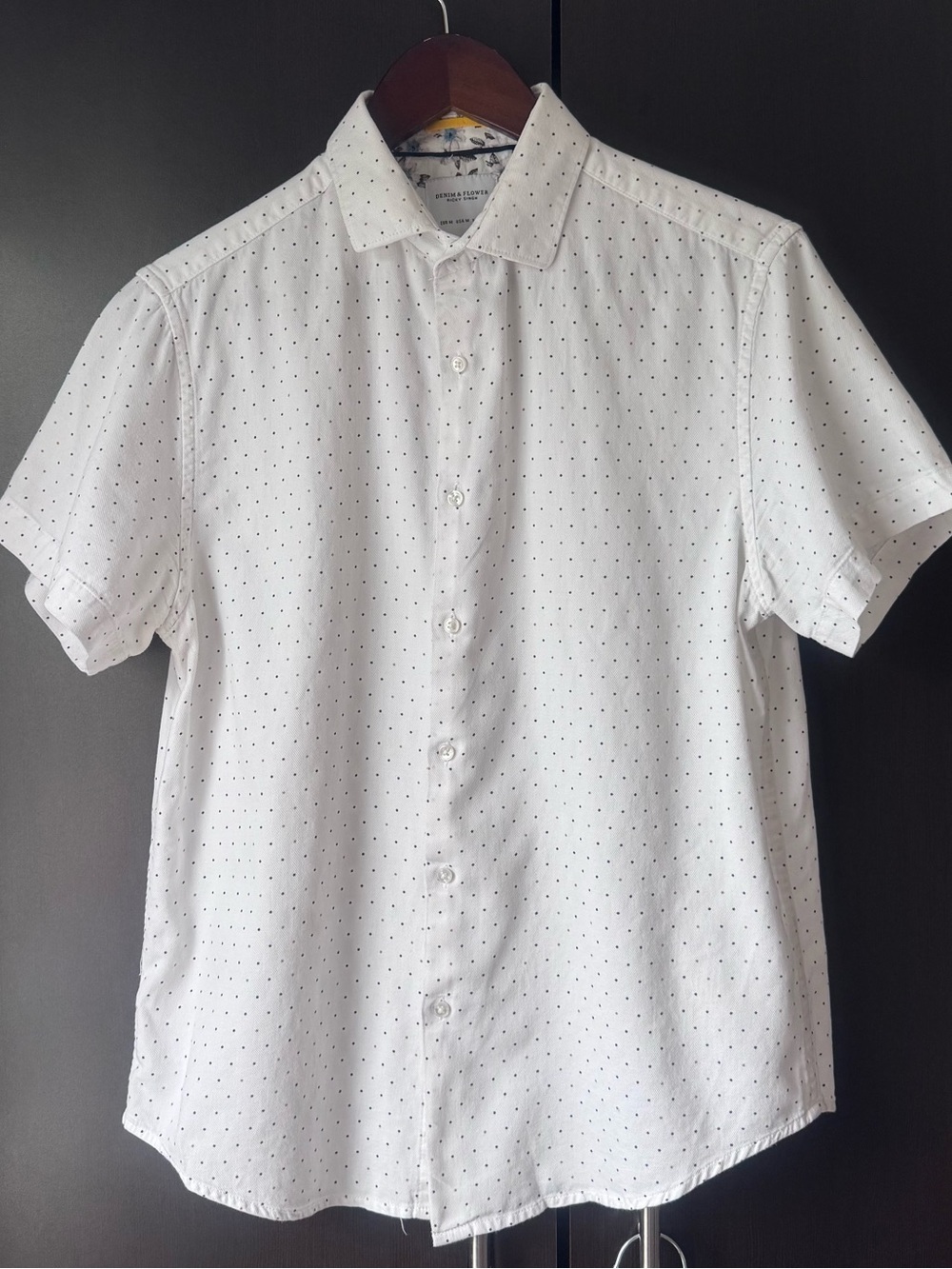 Denim & Flower White Short-Sleeve ButtonDown CottonShirt with Black Micro Dots